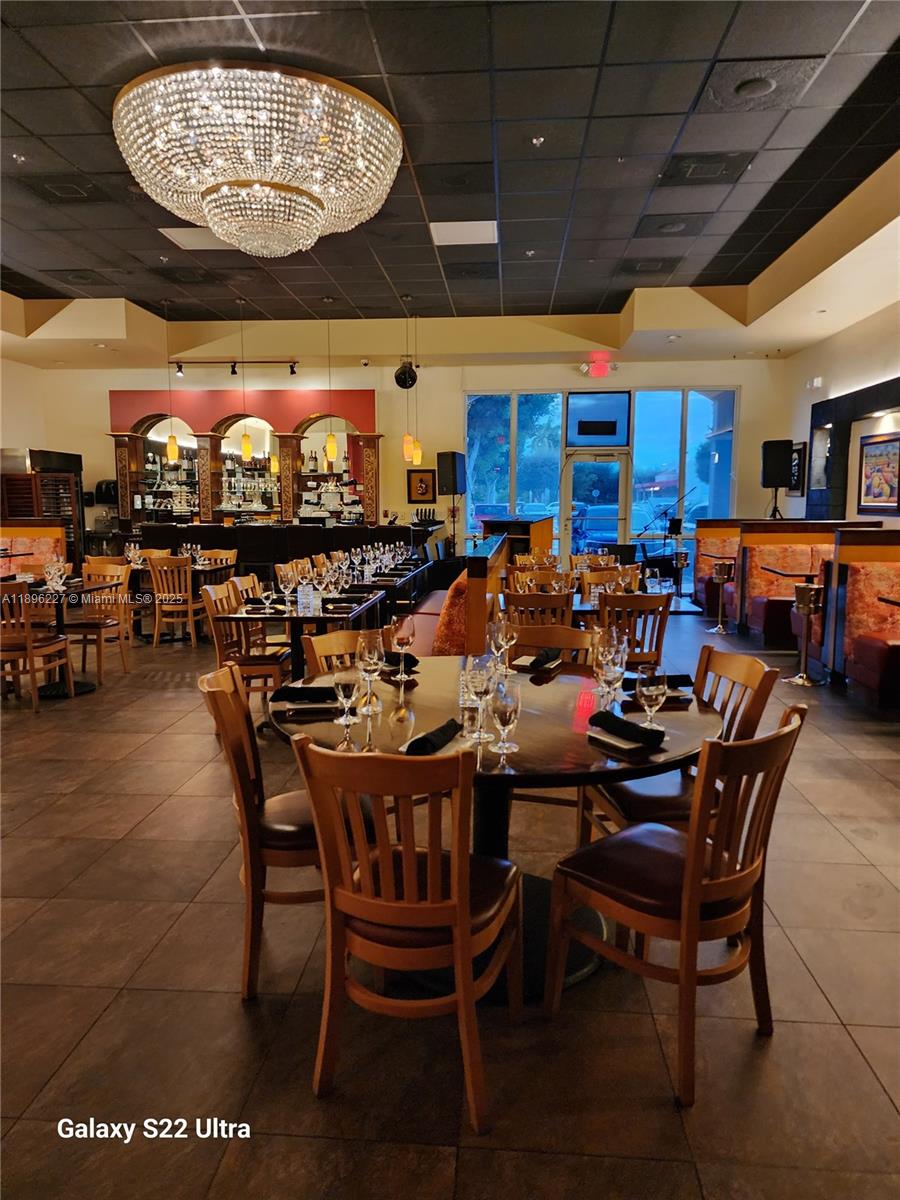 Подробнее 18 / кв.футов $ 2025-10-14 0 Фото