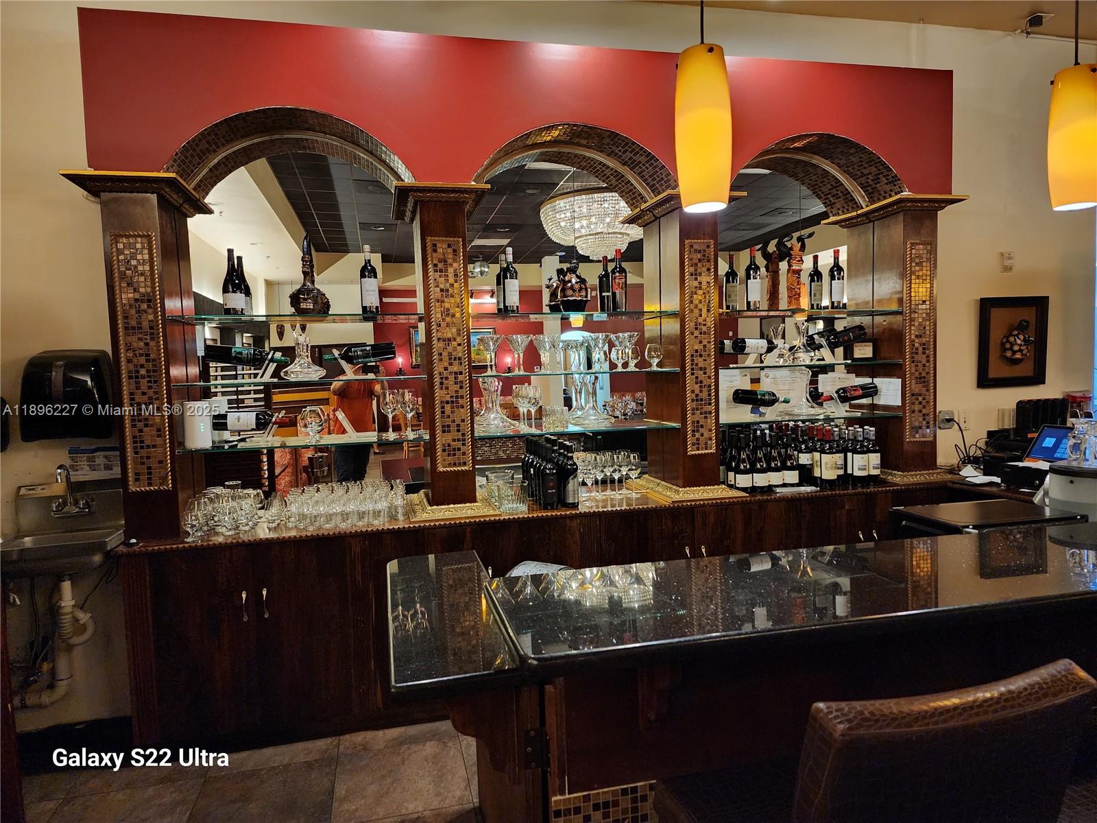 Подробнее 18 / кв.футов $ 2025-10-14 0 Фото