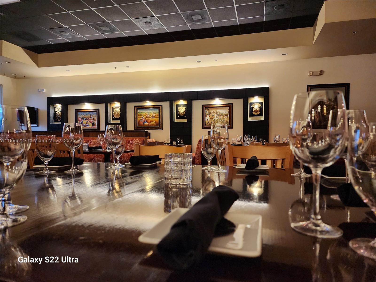 Подробнее 18 / кв.футов $ 2025-10-14 0 Фото