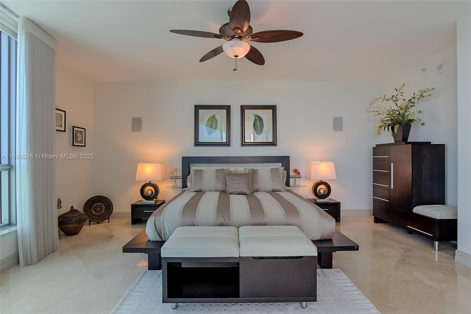 Photo of 3535 OCEAN DR  #2102, Hollywood, Florida, 33019 - 