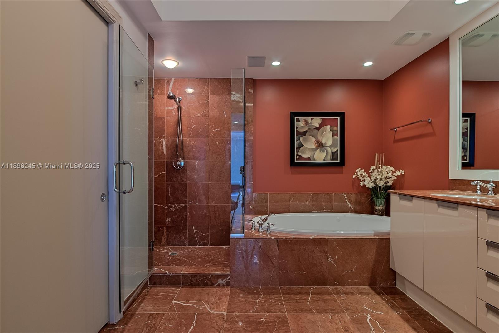 Photo of 3535 OCEAN DR  #2102, Hollywood, Florida, 33019 - 