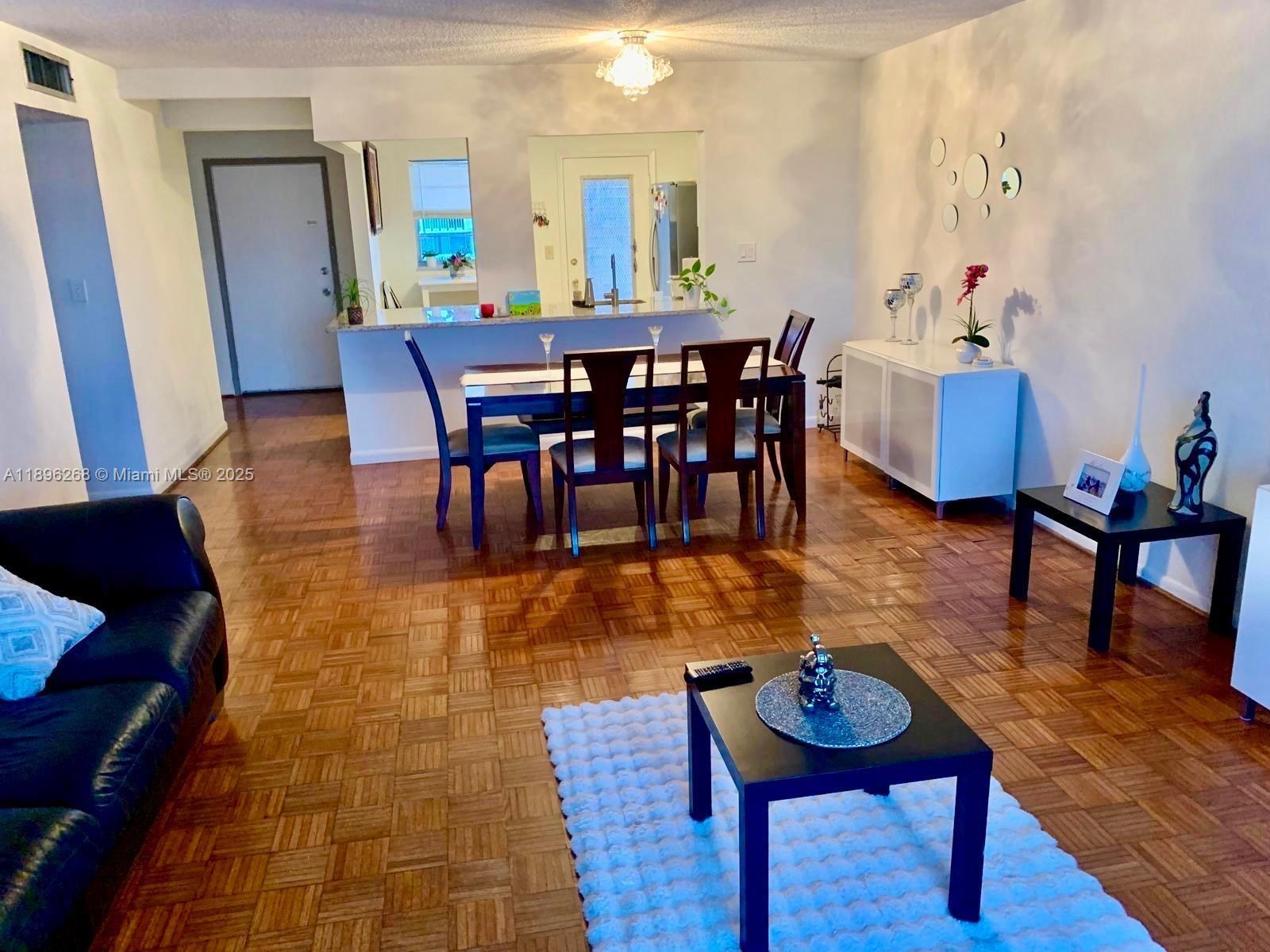 Photo of 319 14th Ave #702, Hallandale Beach, Florida, 33009 -