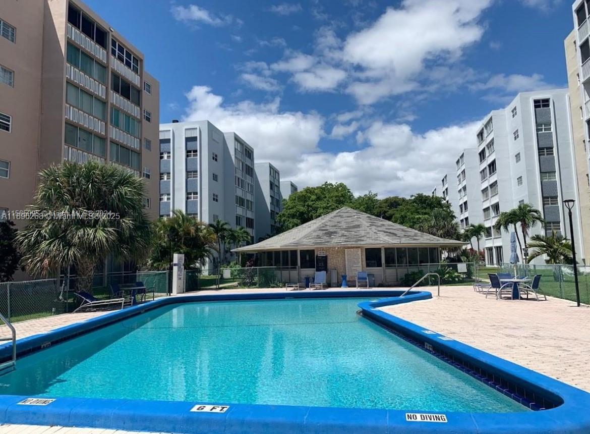 Photo of 319 14th Ave  #702, Hallandale Beach, Florida, 33009 - 