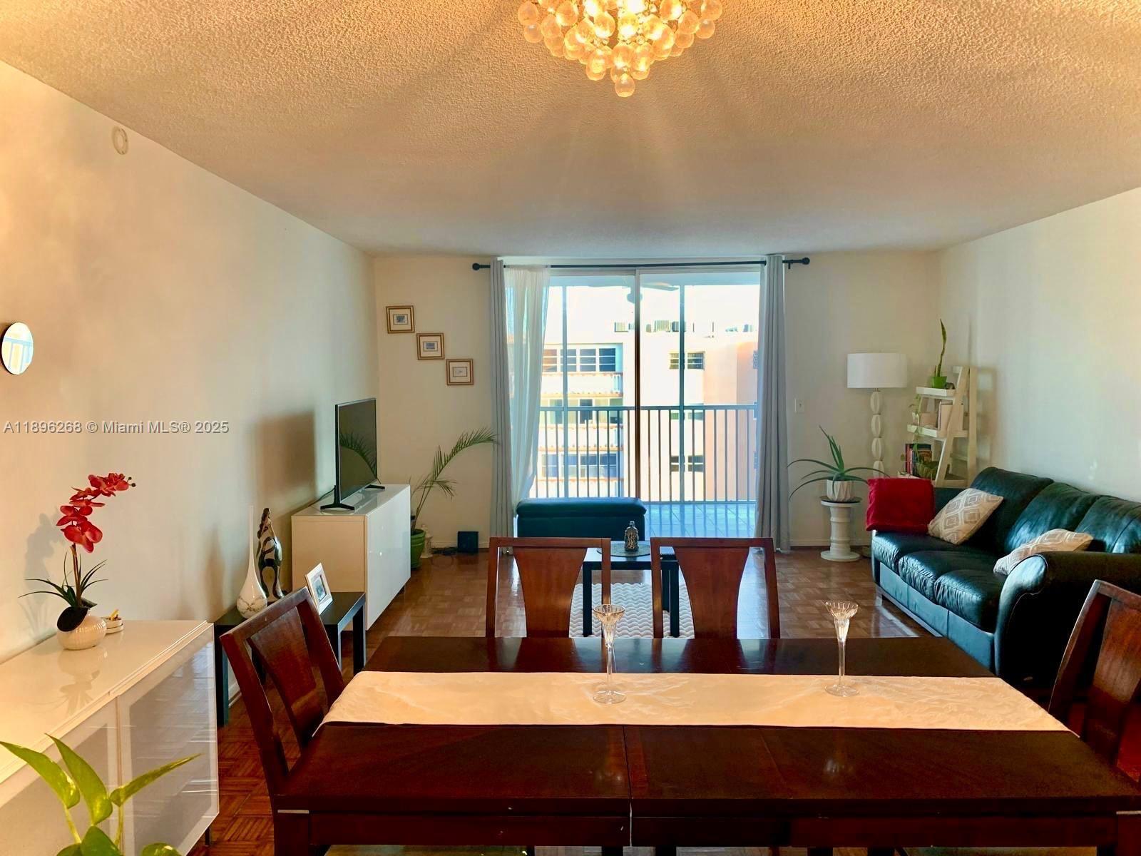 Photo of 319 14th Ave #702, Hallandale Beach, Florida, 33009 -