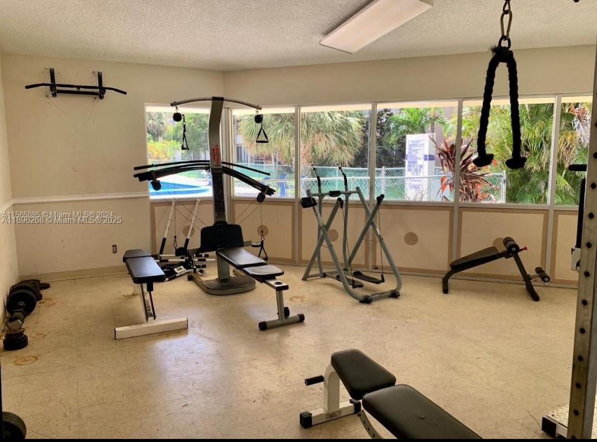 Photo of 319 14th Ave  #702, Hallandale Beach, Florida, 33009 - 