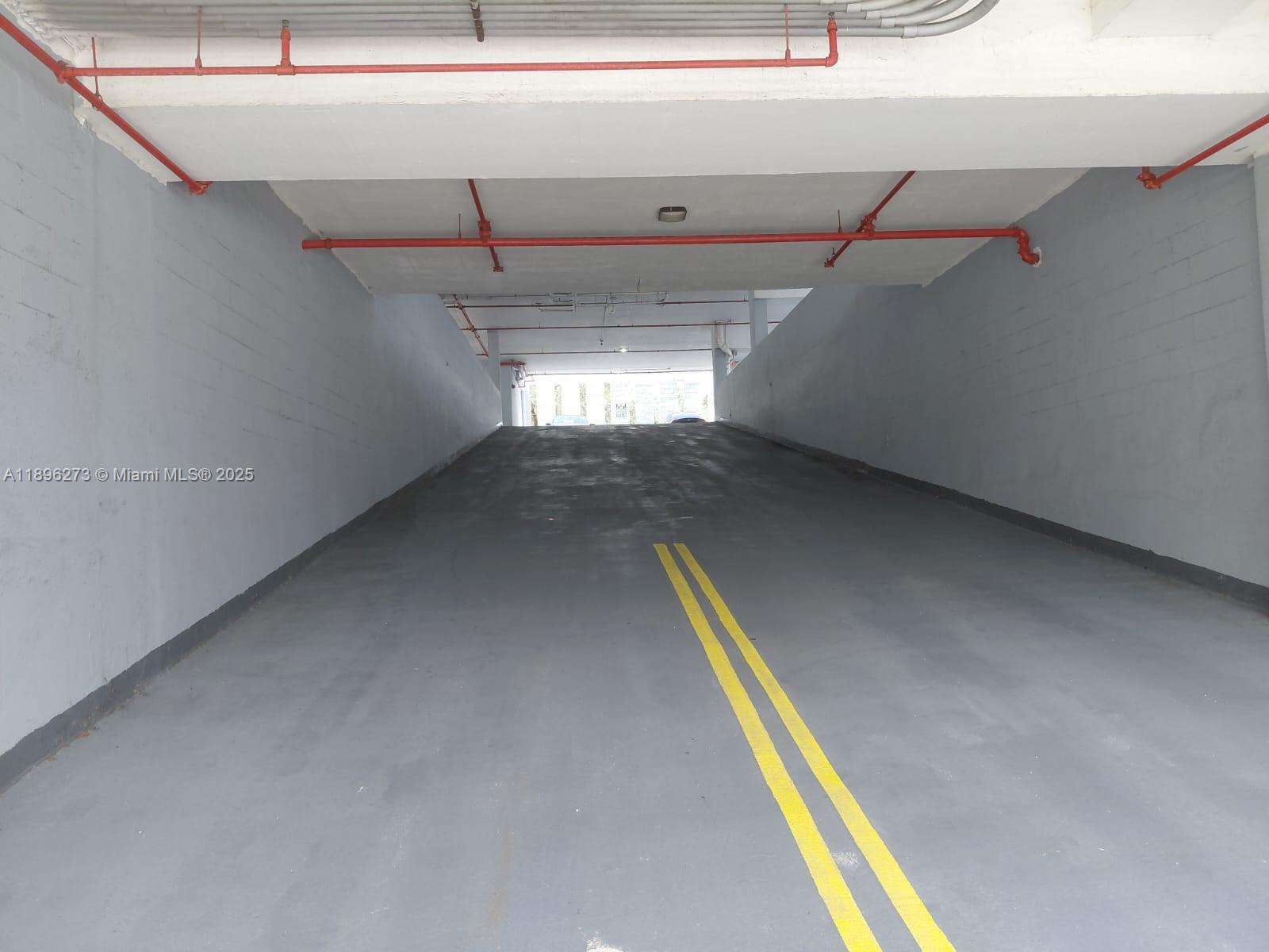 Ver detalles 406 / sq. ft. $ 2025-10-14 0 foto