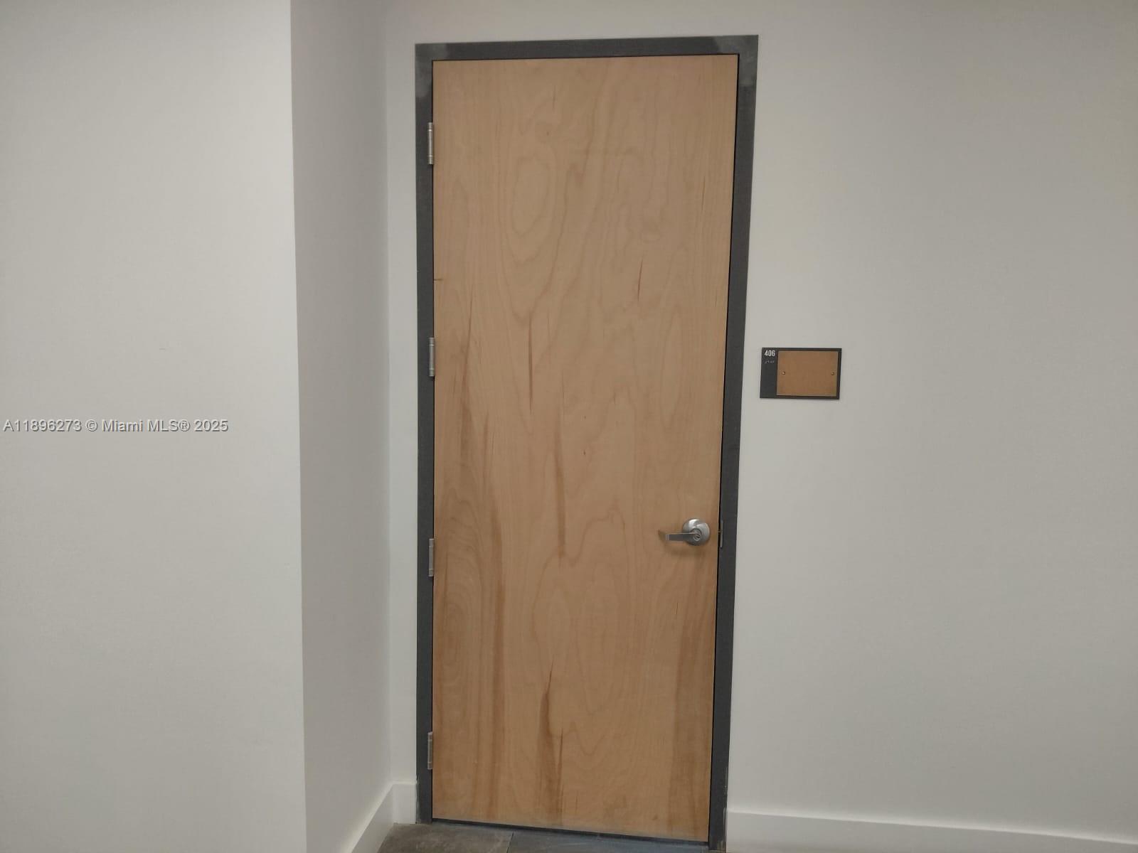 Ver detalles 406 / sq. ft. $ 2025-10-14 0 foto