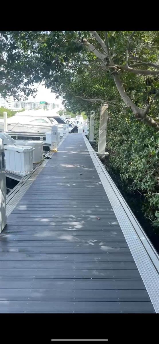 Ver detalles / sq. ft. $ 2025-10-14 0 foto