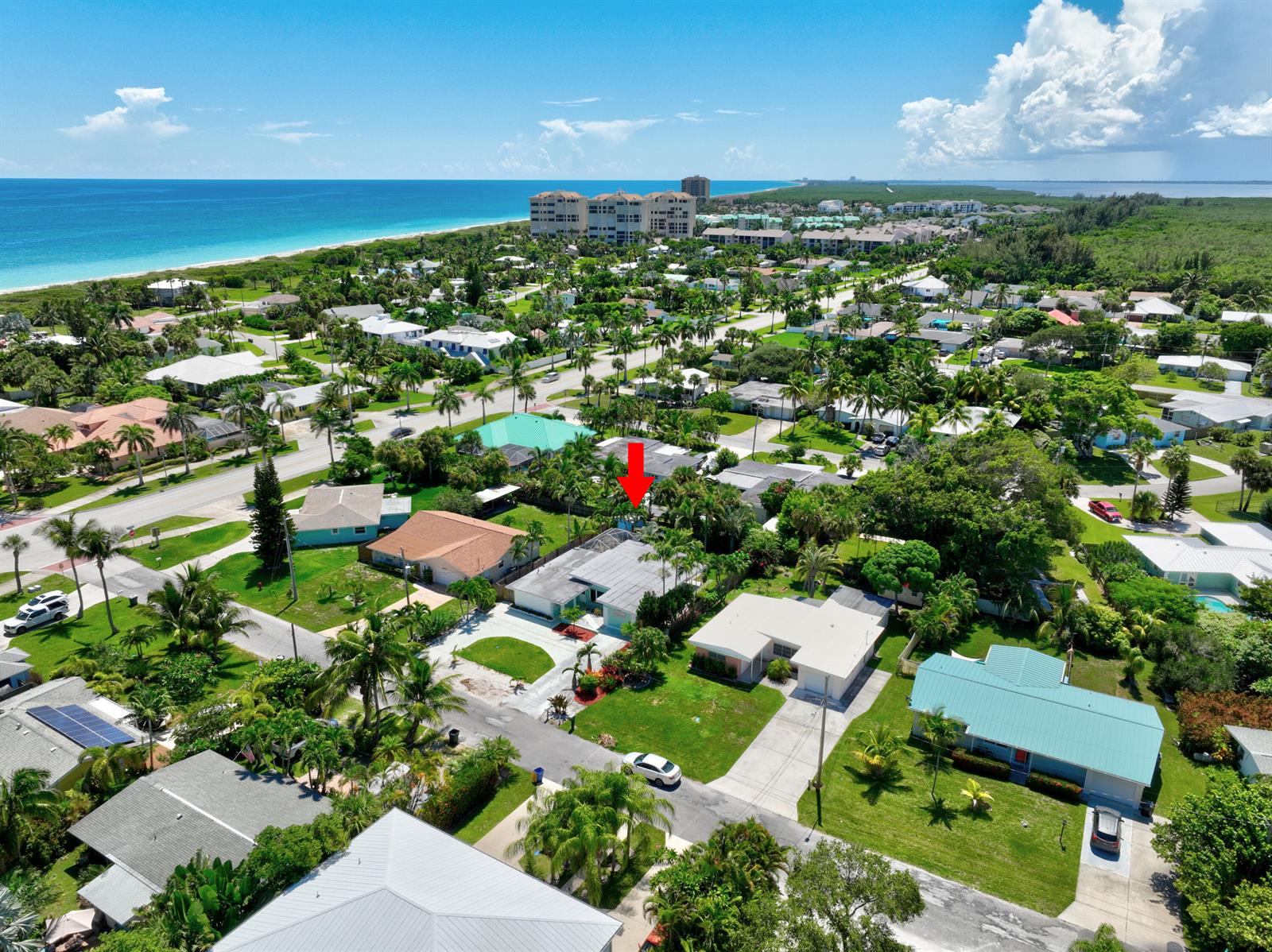 Ver detalles 1927 3 / 2 1777 sq. ft. $ 2026-06-07 0 foto