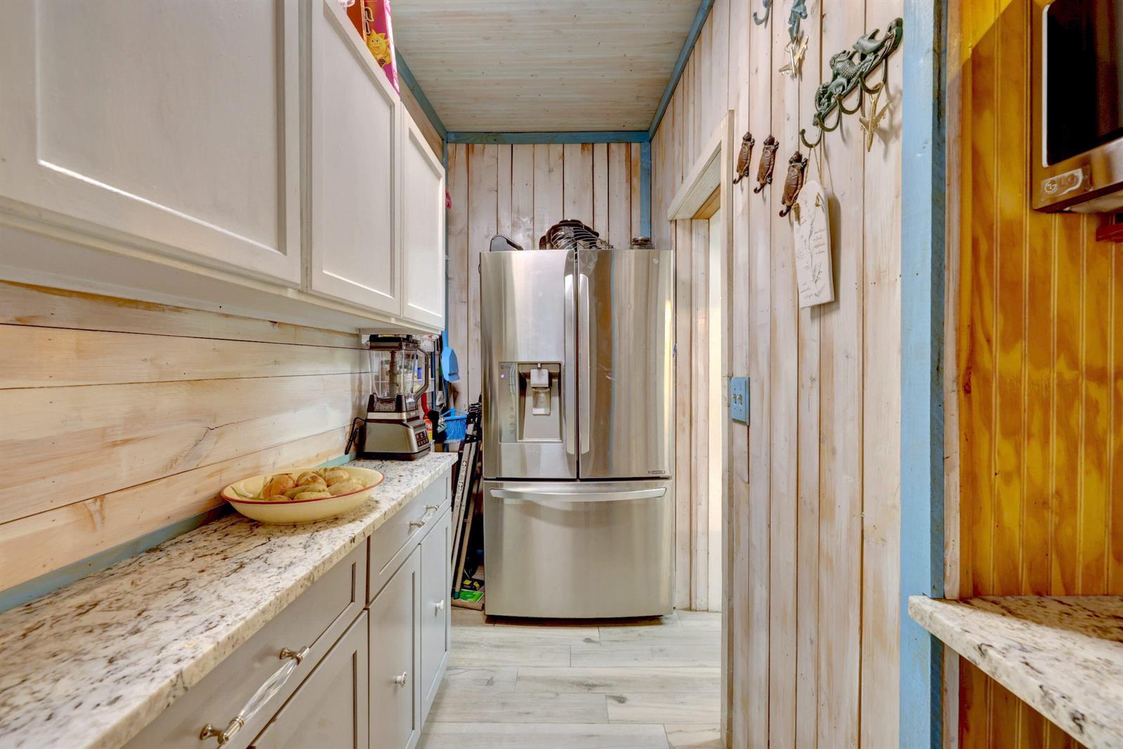 Ver detalles 1927 3 / 2 1777 sq. ft. $ 2026-06-07 0 foto