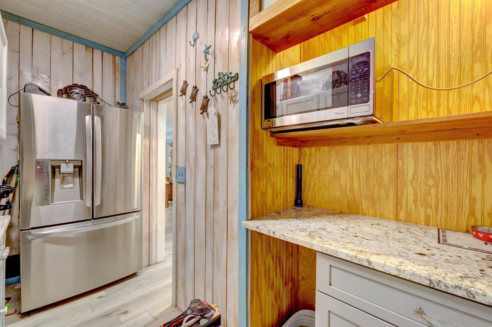 Ver detalles 1927 3 / 2 1777 sq. ft. $ 2026-06-07 0 foto