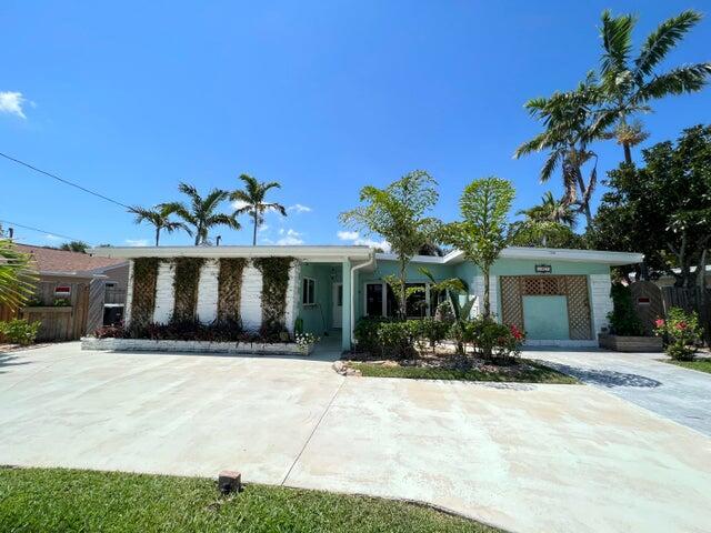 Ver detalles 1927 3 / 2 1777 sq. ft. $ 2026-06-07 0 foto