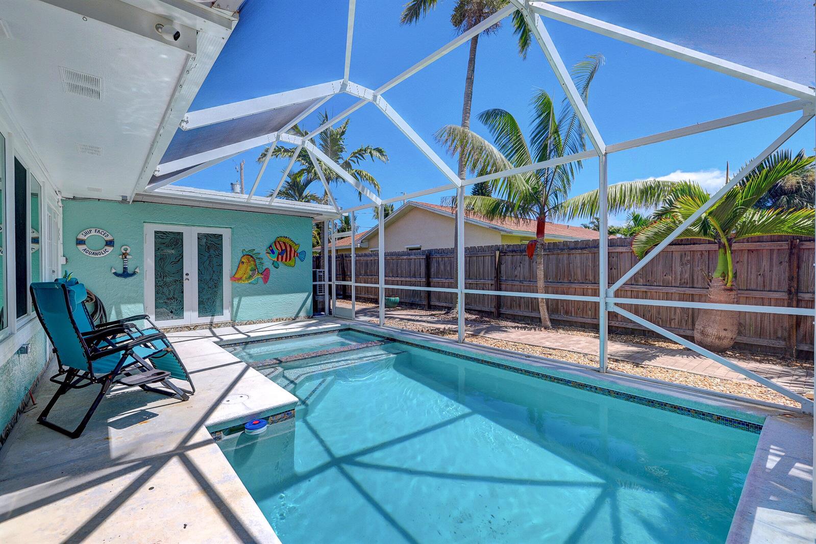 Ver detalles 1927 3 / 2 1777 sq. ft. $ 2026-06-07 0 foto