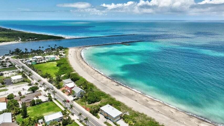 Ver detalles 1927 3 / 2 1777 sq. ft. $ 2026-06-07 0 foto