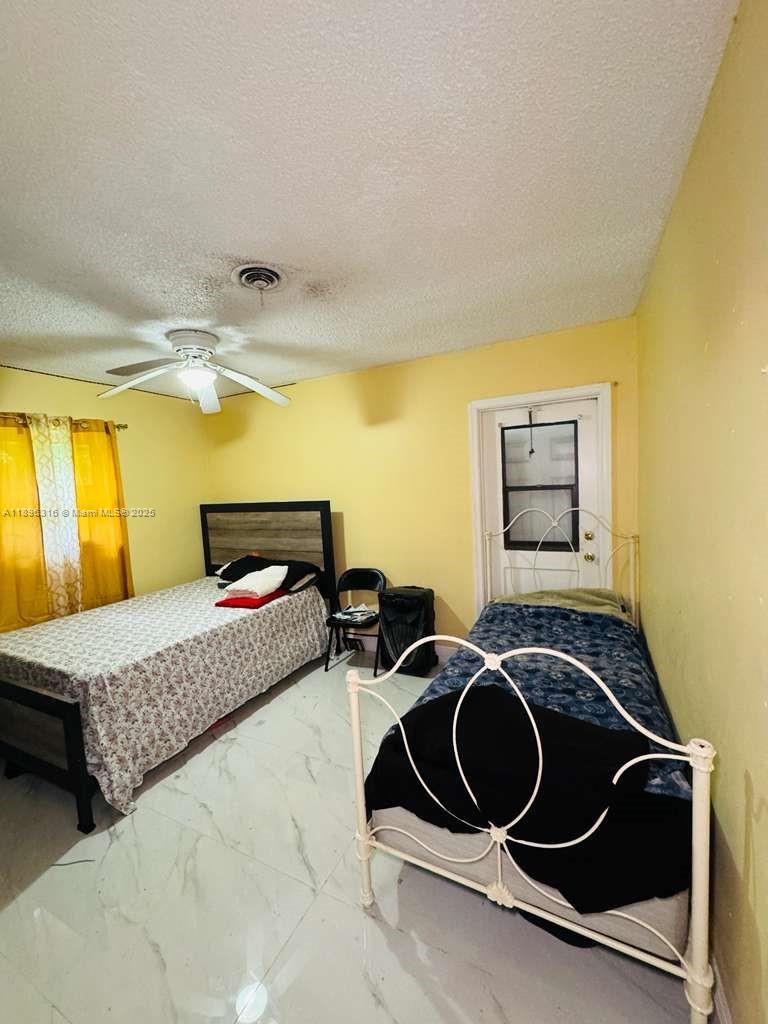 See details / 2698 sq. ft. $ 2025-10-14 0 Photo