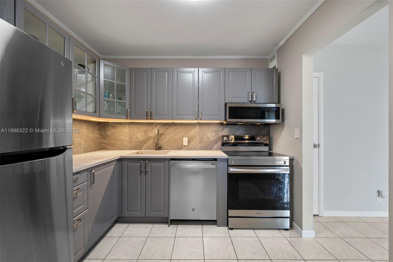 Photo of 20379 Country Club Dr  #731, Aventura, Florida, 33180 - 