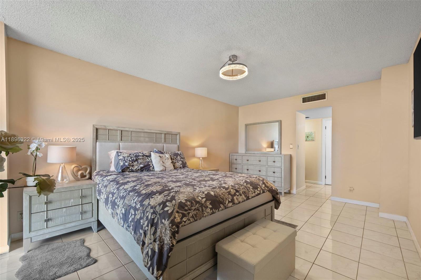 Photo of 20379 Country Club Dr  #731, Aventura, Florida, 33180 - 