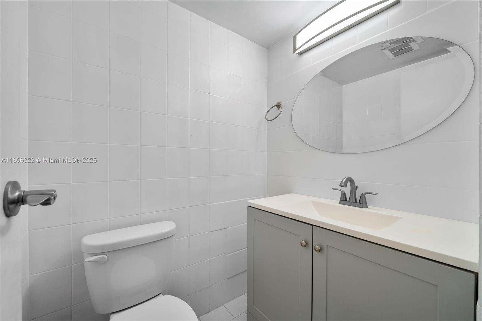 Photo of 20379 Country Club Dr  #731, Aventura, Florida, 33180 - 