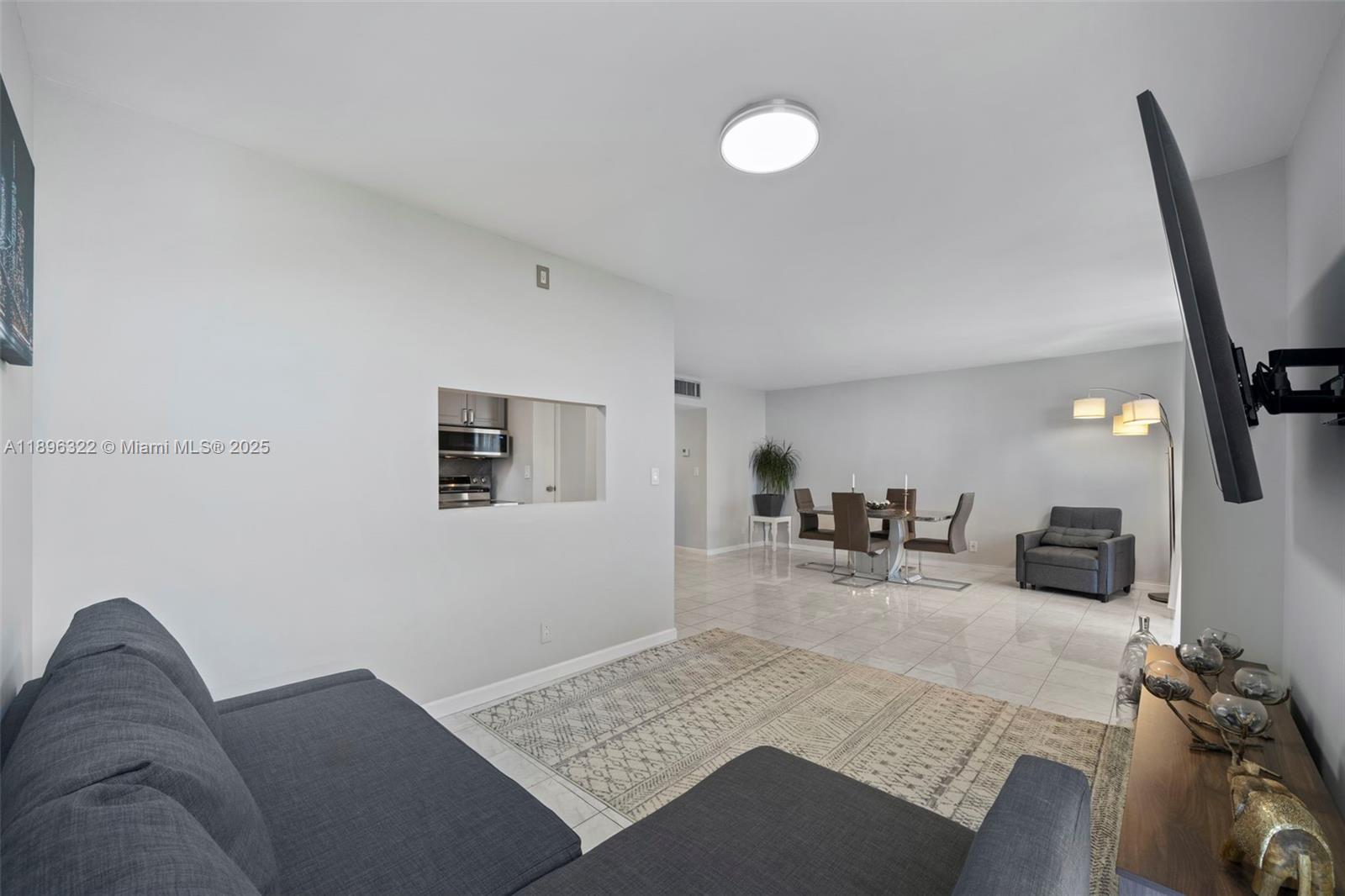 Photo of 20379 Country Club Dr  #731, Aventura, Florida, 33180 - 