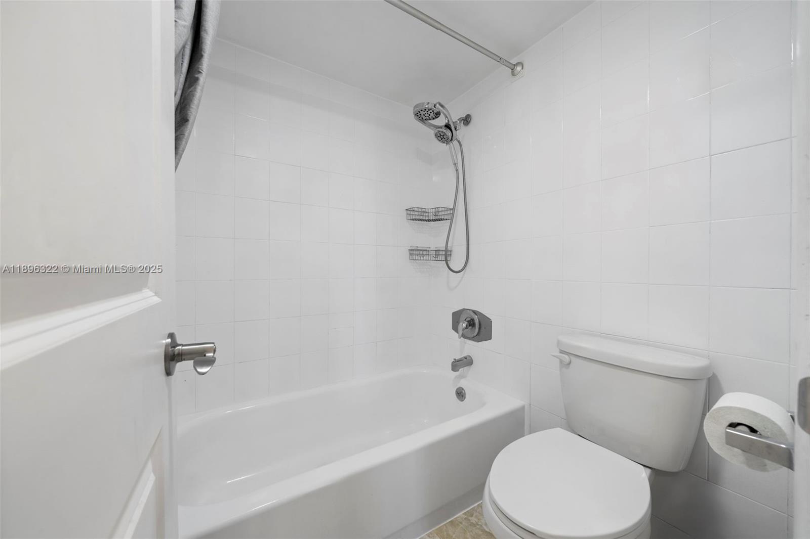 Photo of 20379 Country Club Dr  #731, Aventura, Florida, 33180 - 