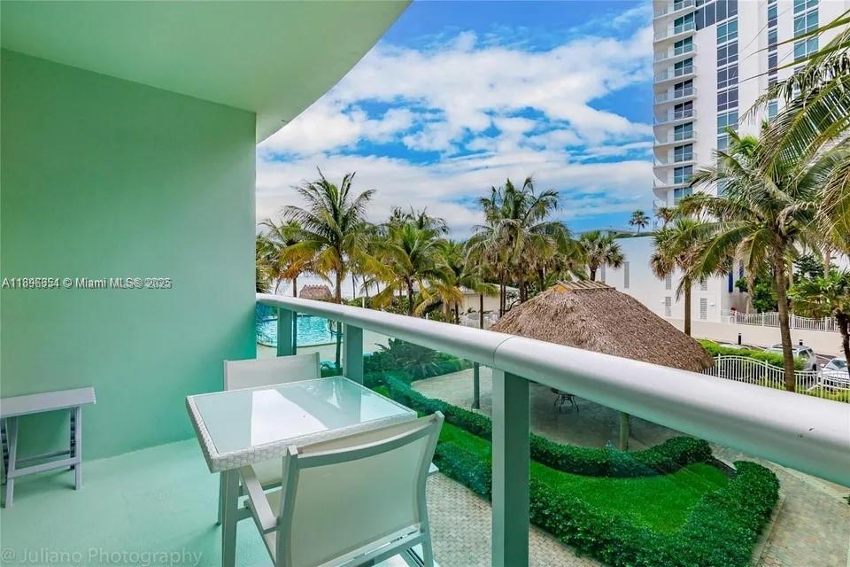 Photo of 3901 Ocean Dr  #2H, Hollywood, Florida, 33019 -