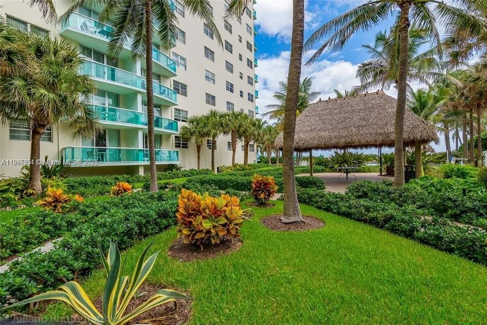 Photo of 3901 Ocean Dr  #2H, Hollywood, Florida, 33019 -