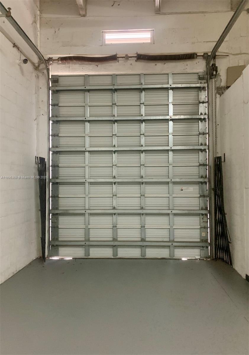 See details 21 / sq. ft. $ 2025-10-15 0 Photo