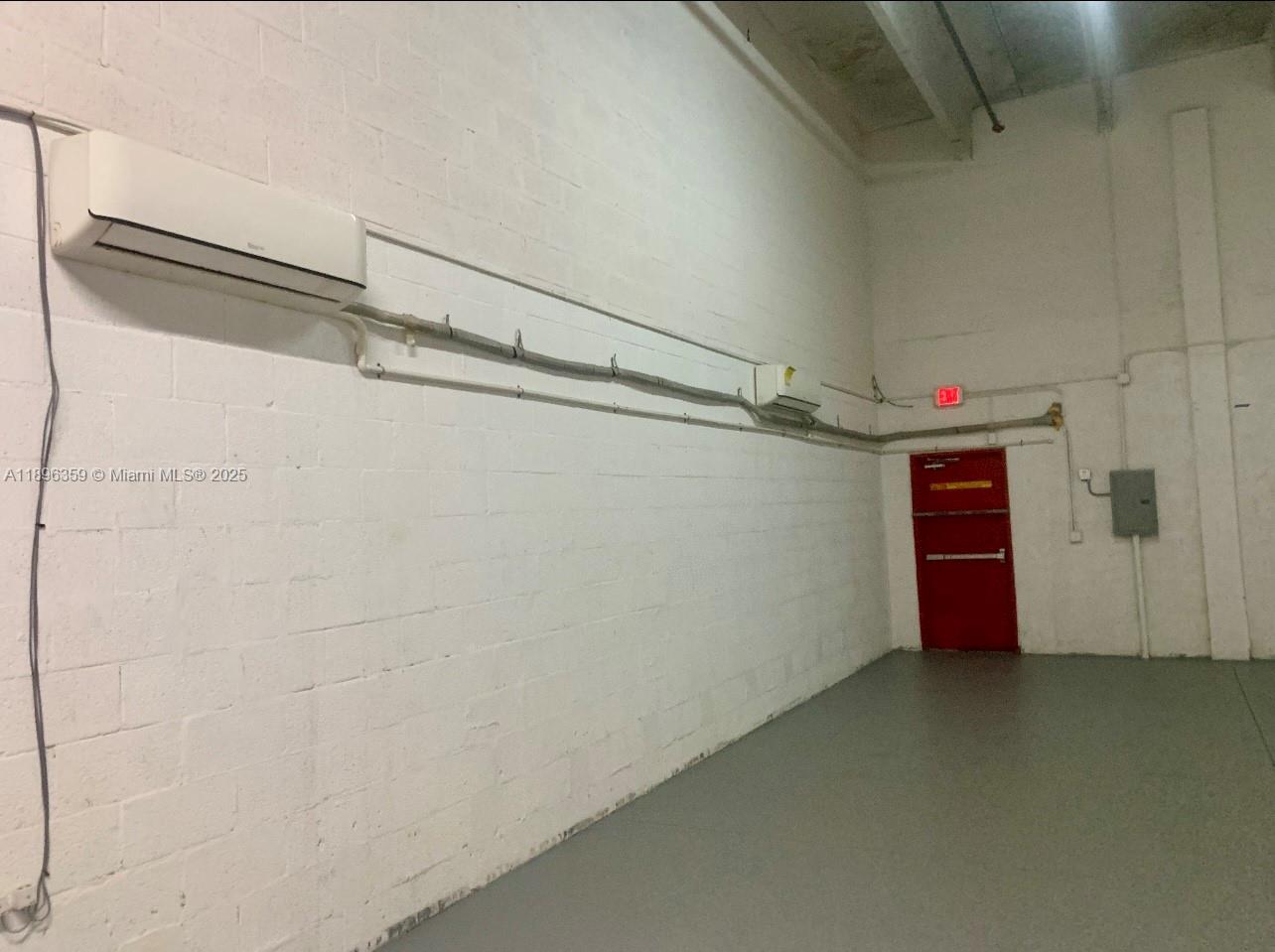 See details 21 / sq. ft. $ 2025-10-15 0 Photo