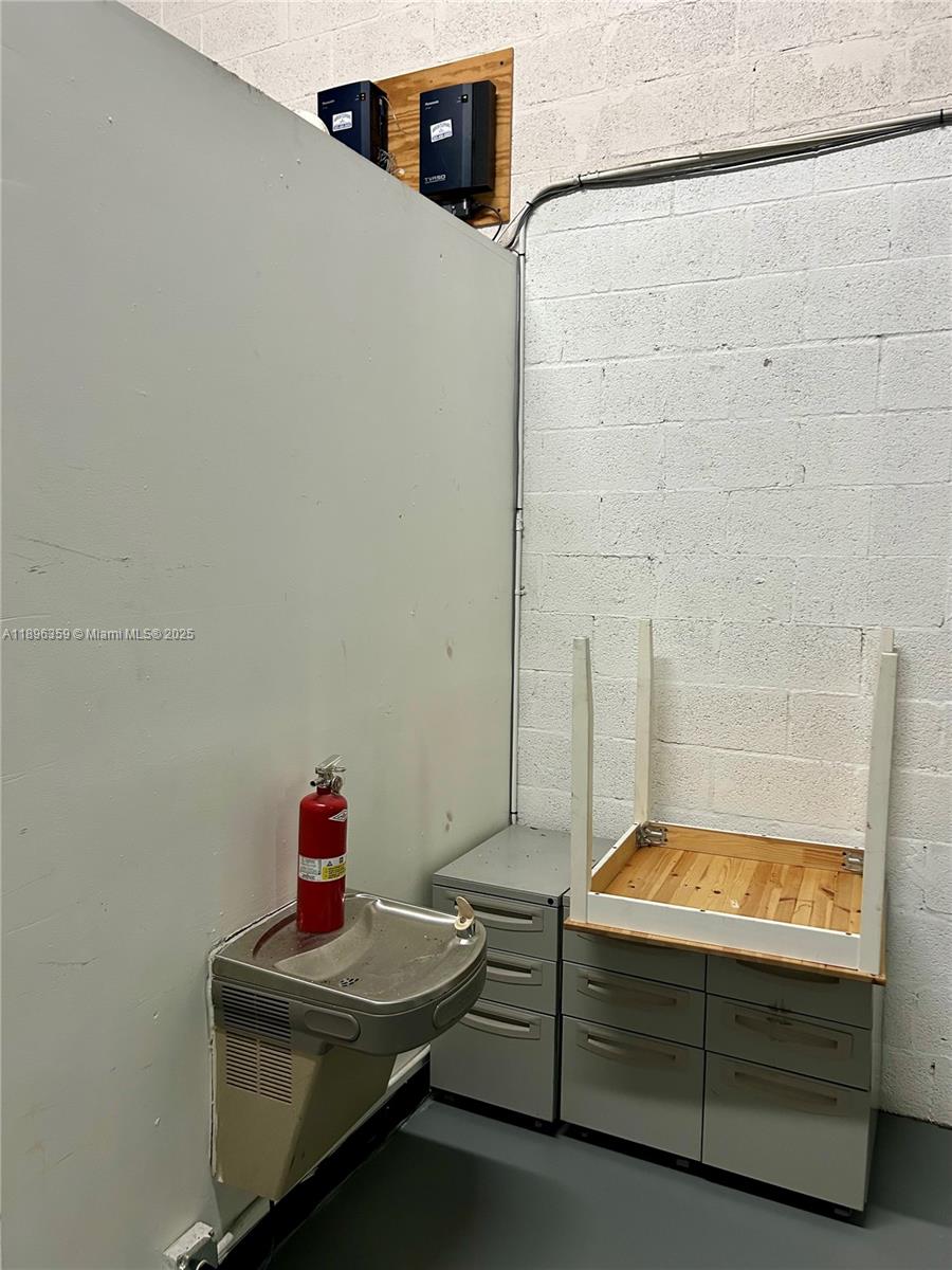 See details 21 / sq. ft. $ 2025-10-15 0 Photo