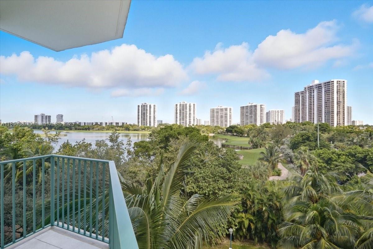 Photo of 20000 Country Club Dr  #516, Aventura, Florida, 33180 -