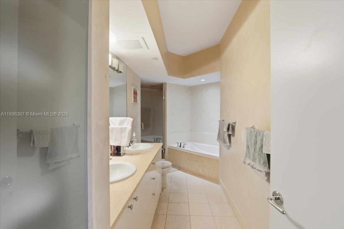 Photo of 20000 Country Club Dr  #516, Aventura, Florida, 33180 -
