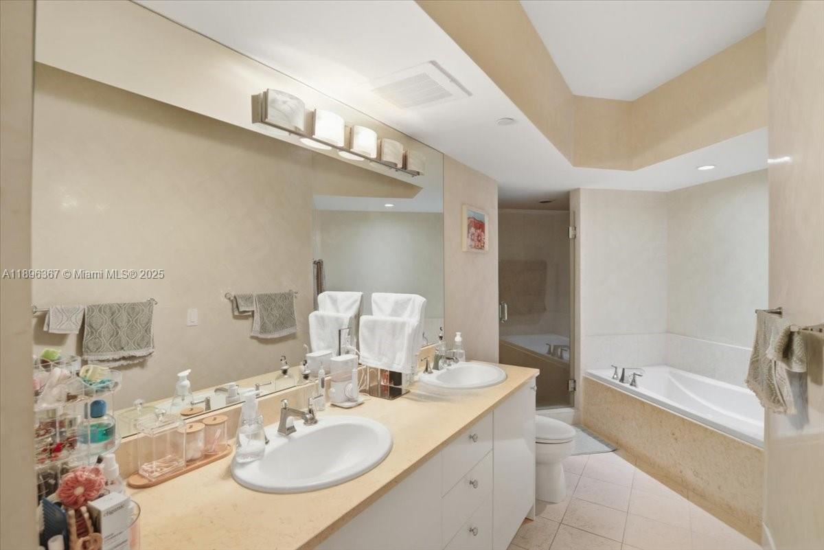 Photo of 20000 Country Club Dr  #516, Aventura, Florida, 33180 -