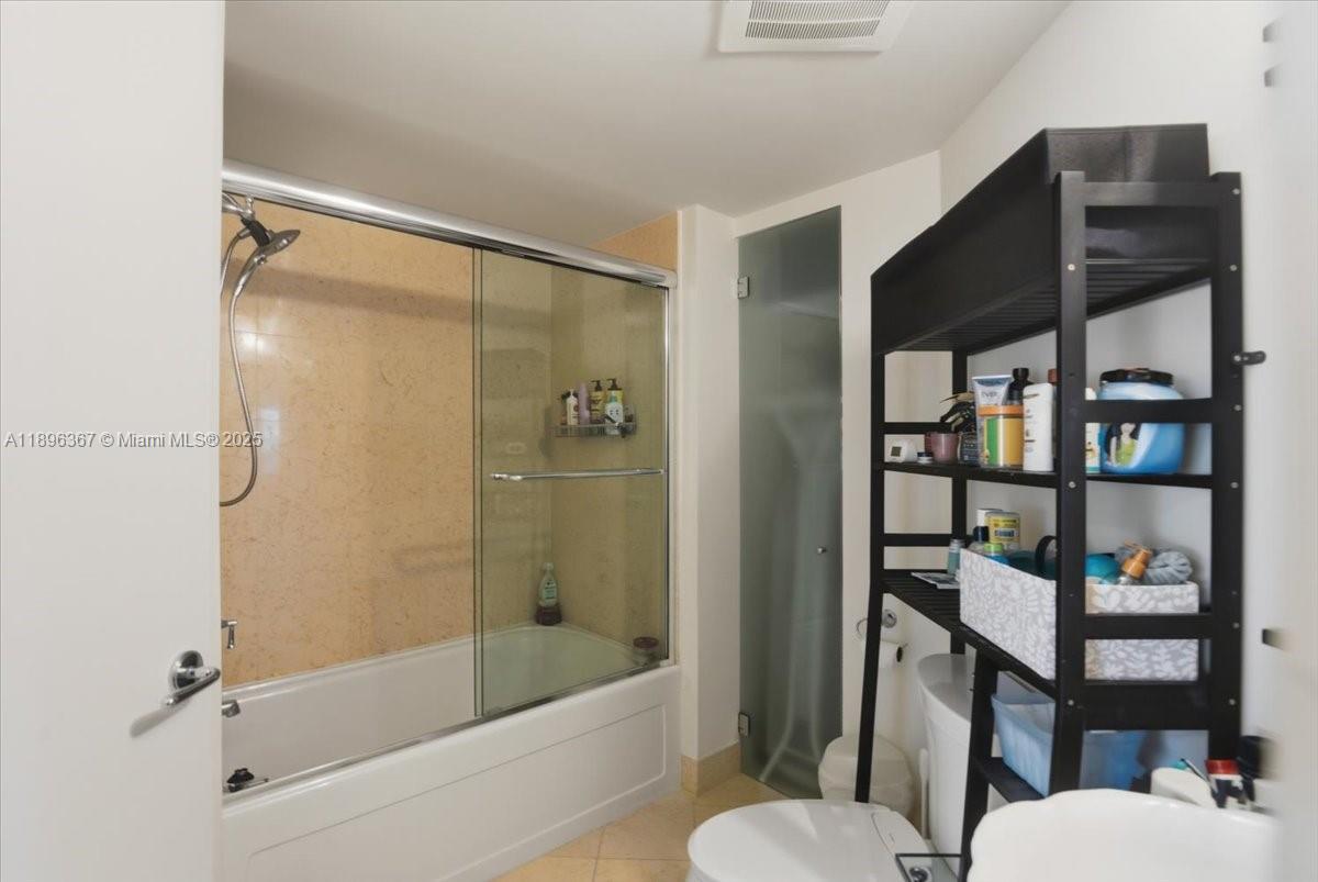 Photo of 20000 Country Club Dr  #516, Aventura, Florida, 33180 -