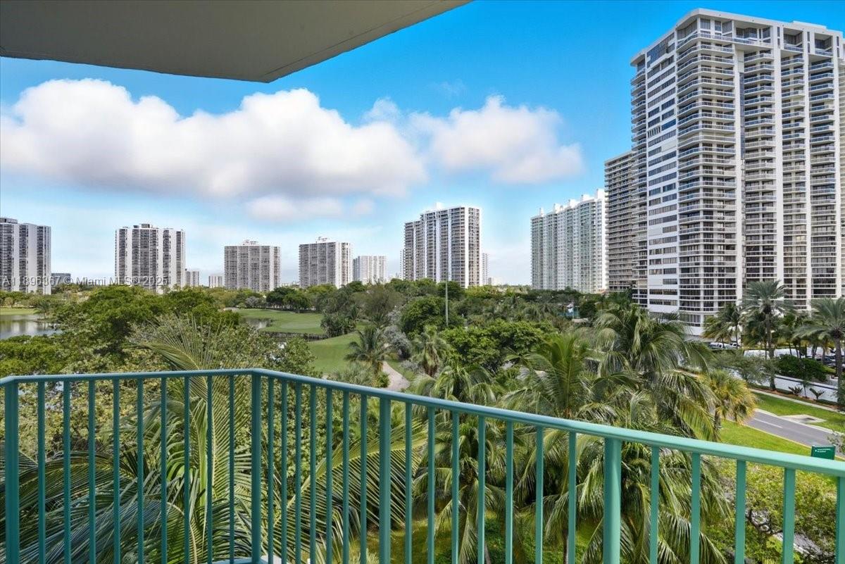 Photo of 20000 Country Club Dr  #516, Aventura, Florida, 33180 -