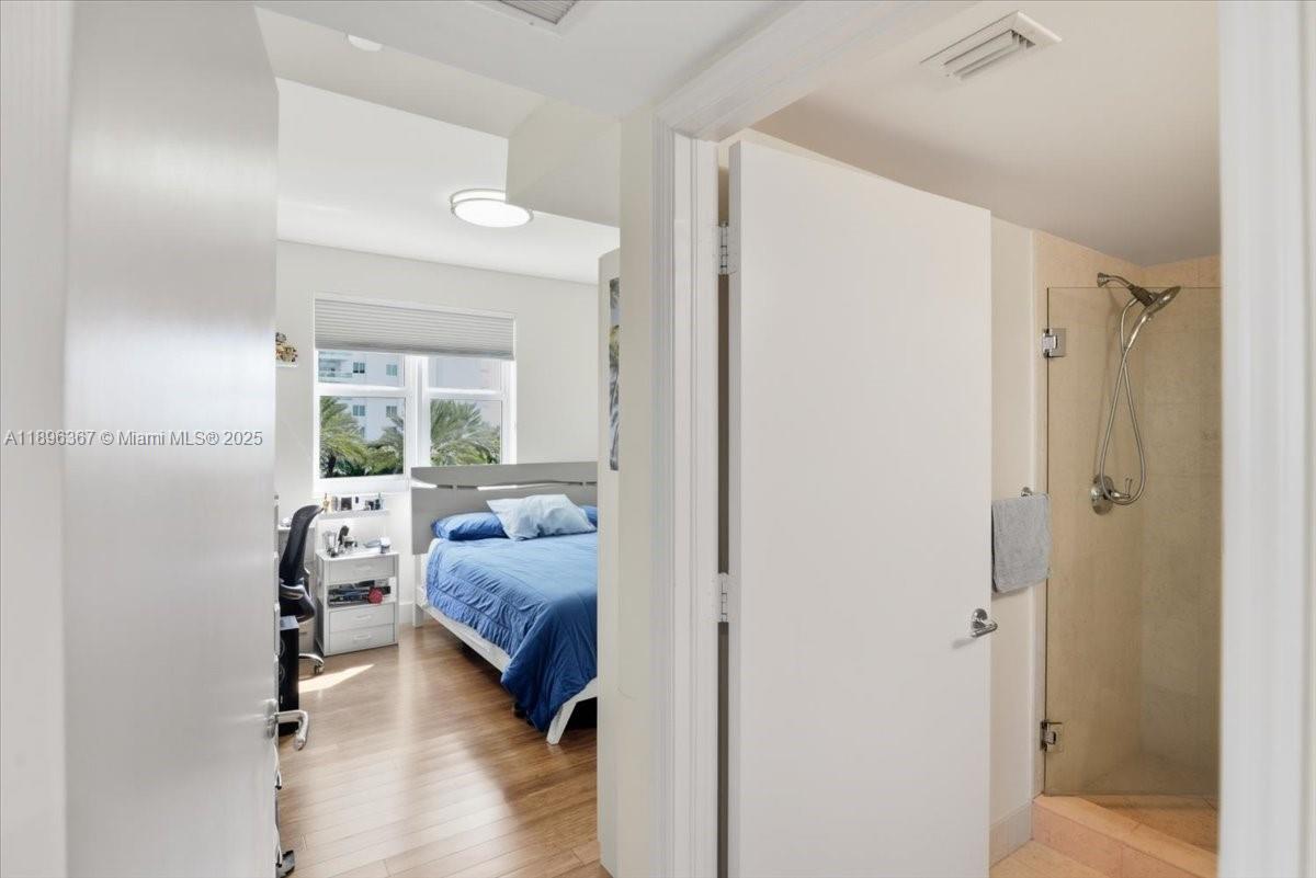 Photo of 20000 Country Club Dr  #516, Aventura, Florida, 33180 -