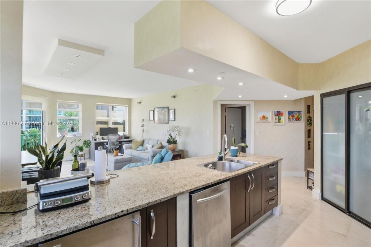 Photo of 20000 Country Club Dr  #516, Aventura, Florida, 33180 -
