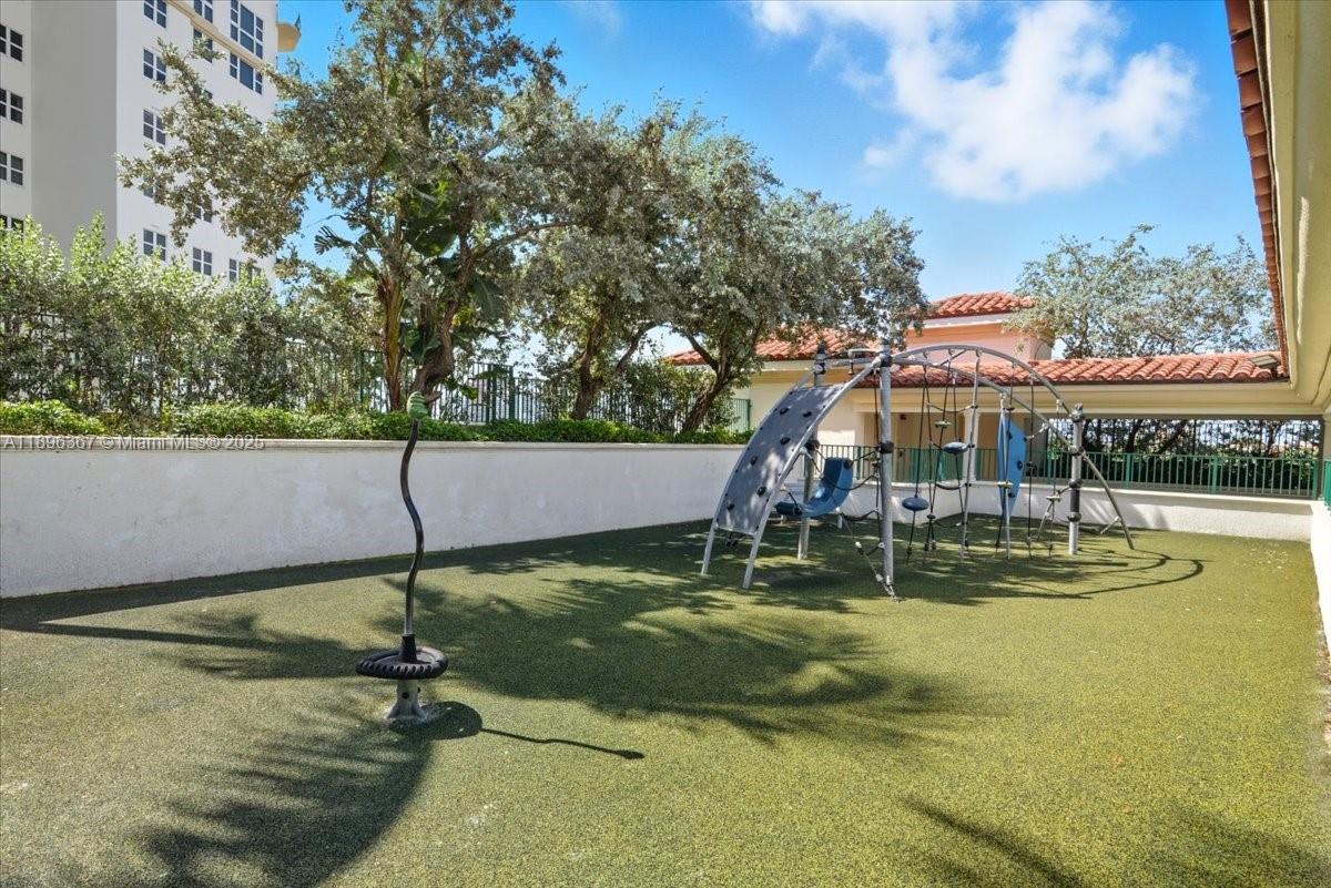 Photo of 20000 Country Club Dr  #516, Aventura, Florida, 33180 -