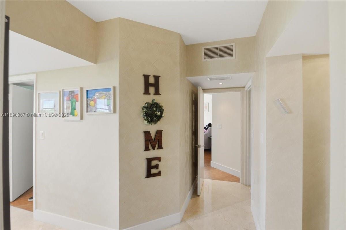 Photo of 20000 Country Club Dr  #516, Aventura, Florida, 33180 -