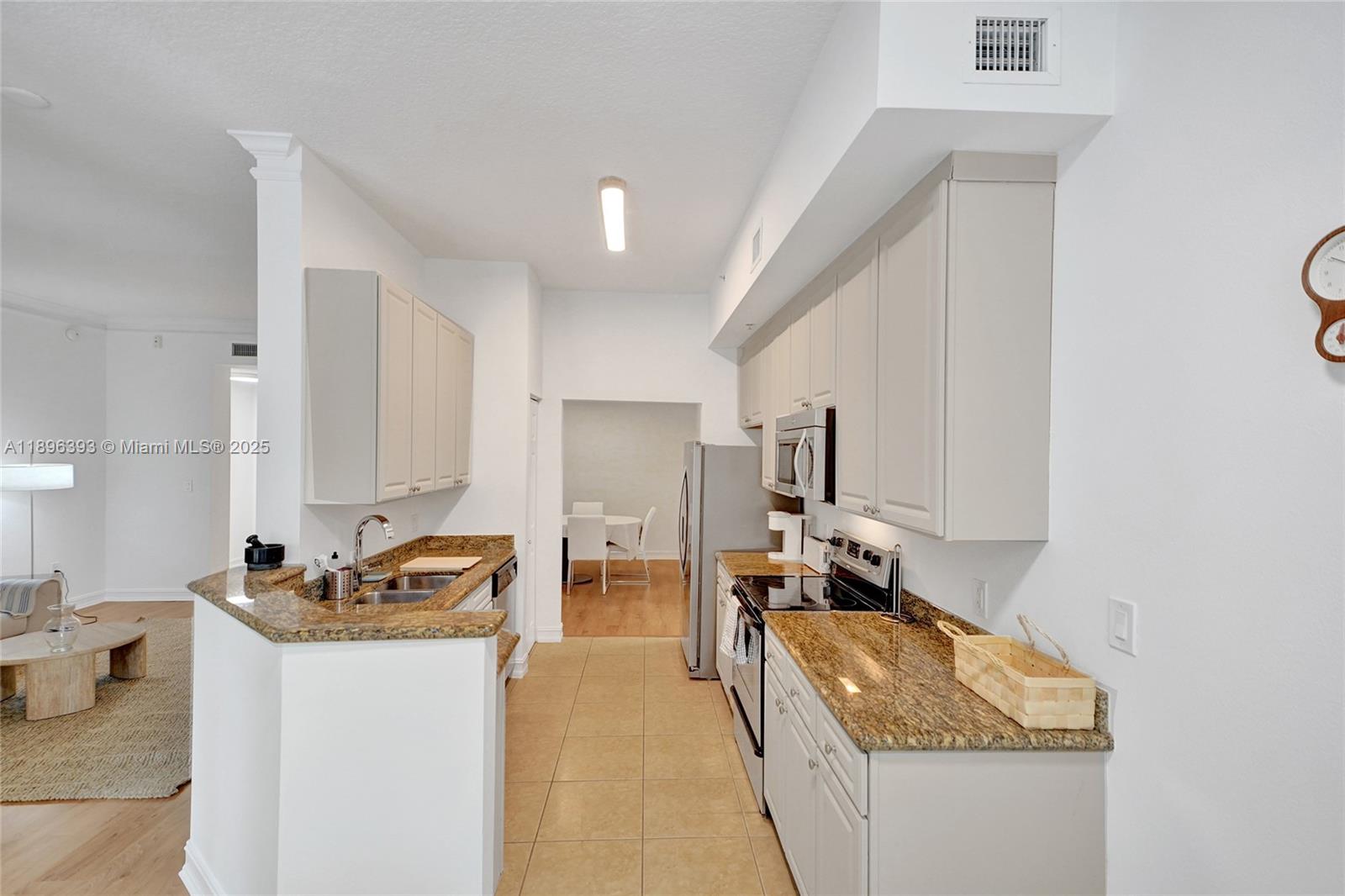 Photo of 3001 185th St  #220, Aventura, Florida, 33180 - 