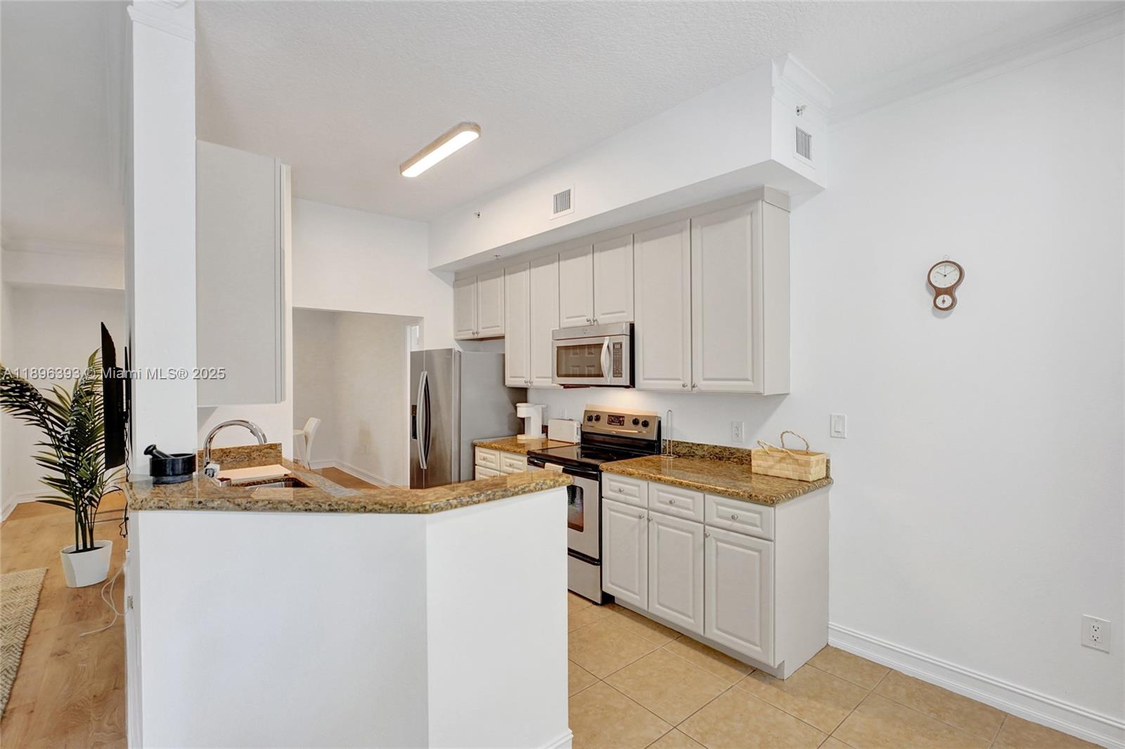 Photo of 3001 185th St  #220, Aventura, Florida, 33180 - 