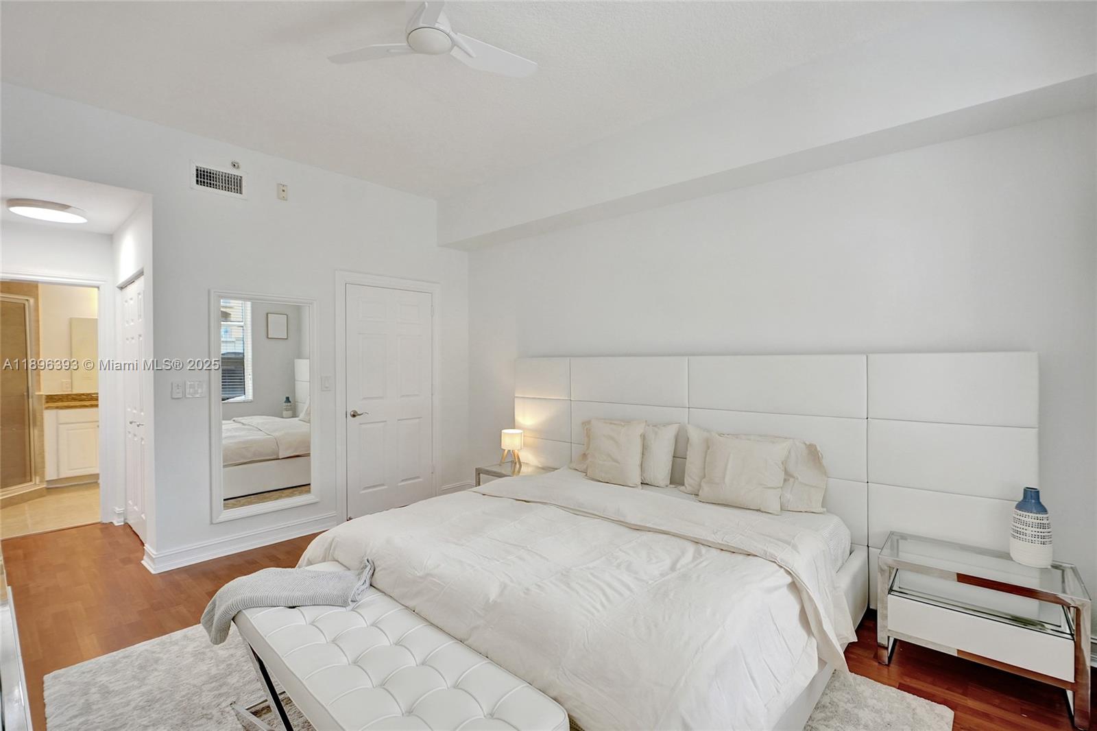 Photo of 3001 185th St  #220, Aventura, Florida, 33180 - 