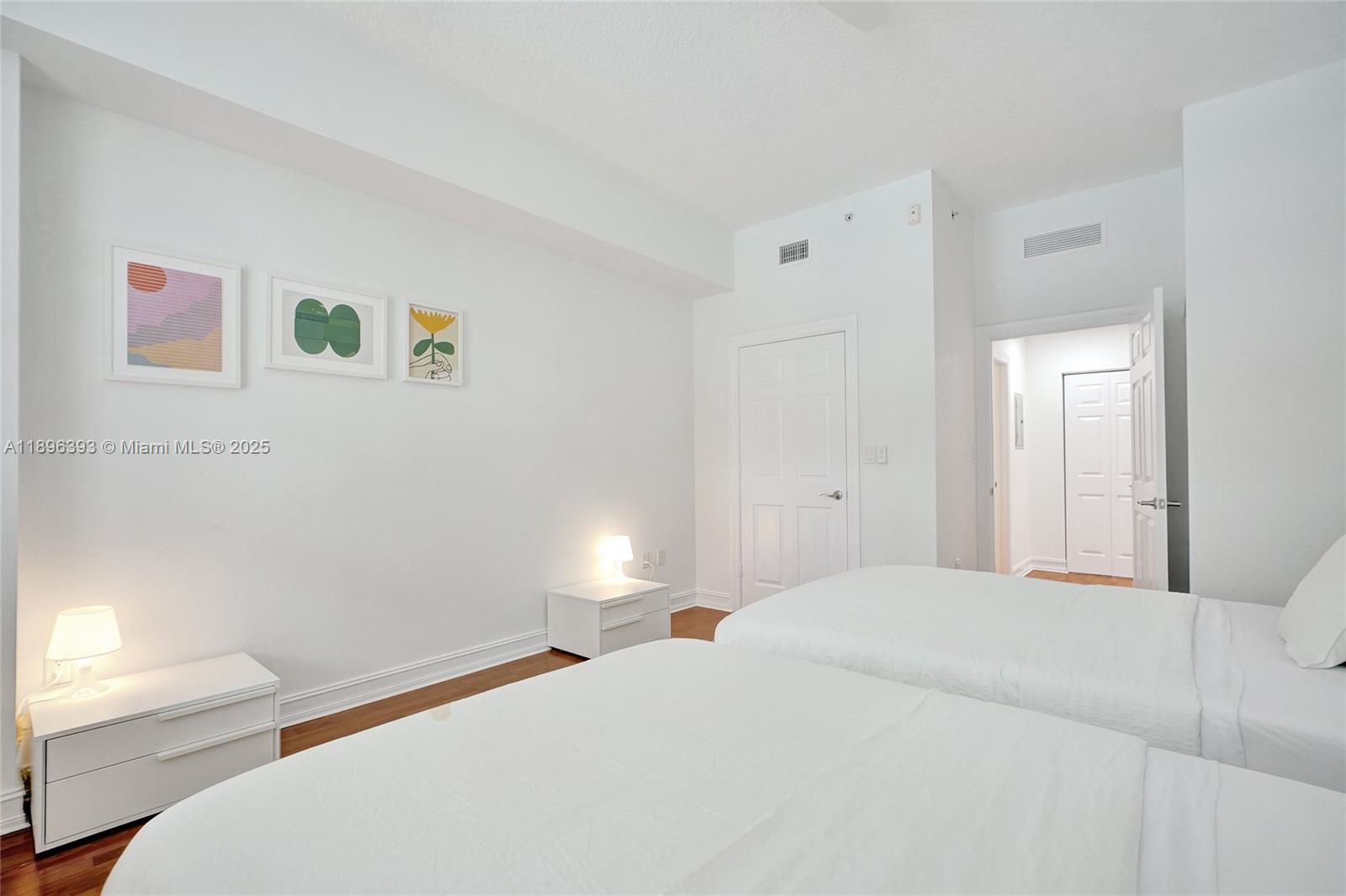 Photo of 3001 185th St  #220, Aventura, Florida, 33180 - 