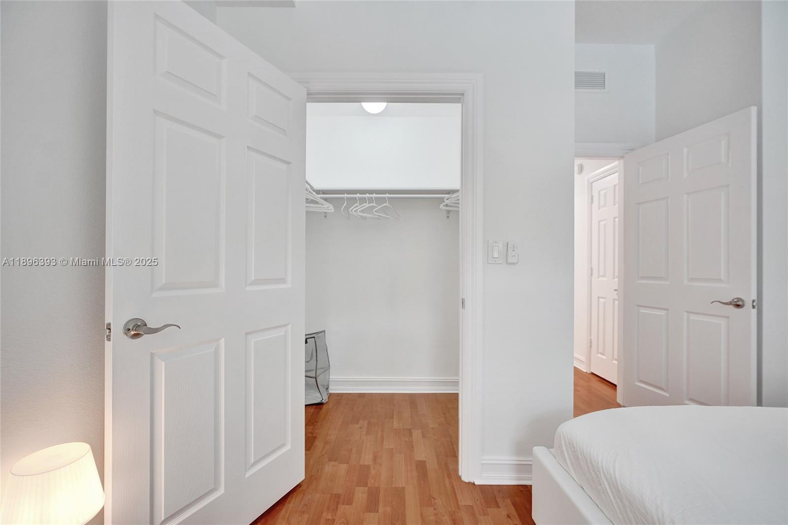 Photo of 3001 185th St  #220, Aventura, Florida, 33180 - 