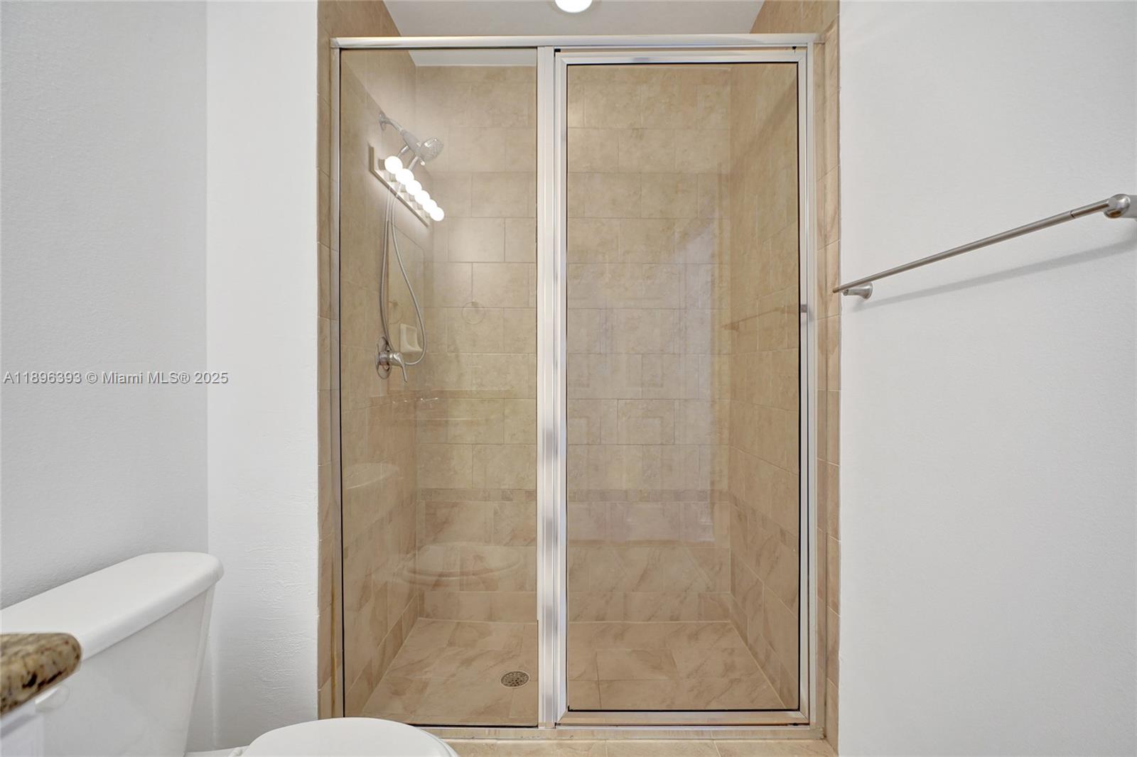 Photo of 3001 185th St  #220, Aventura, Florida, 33180 - 