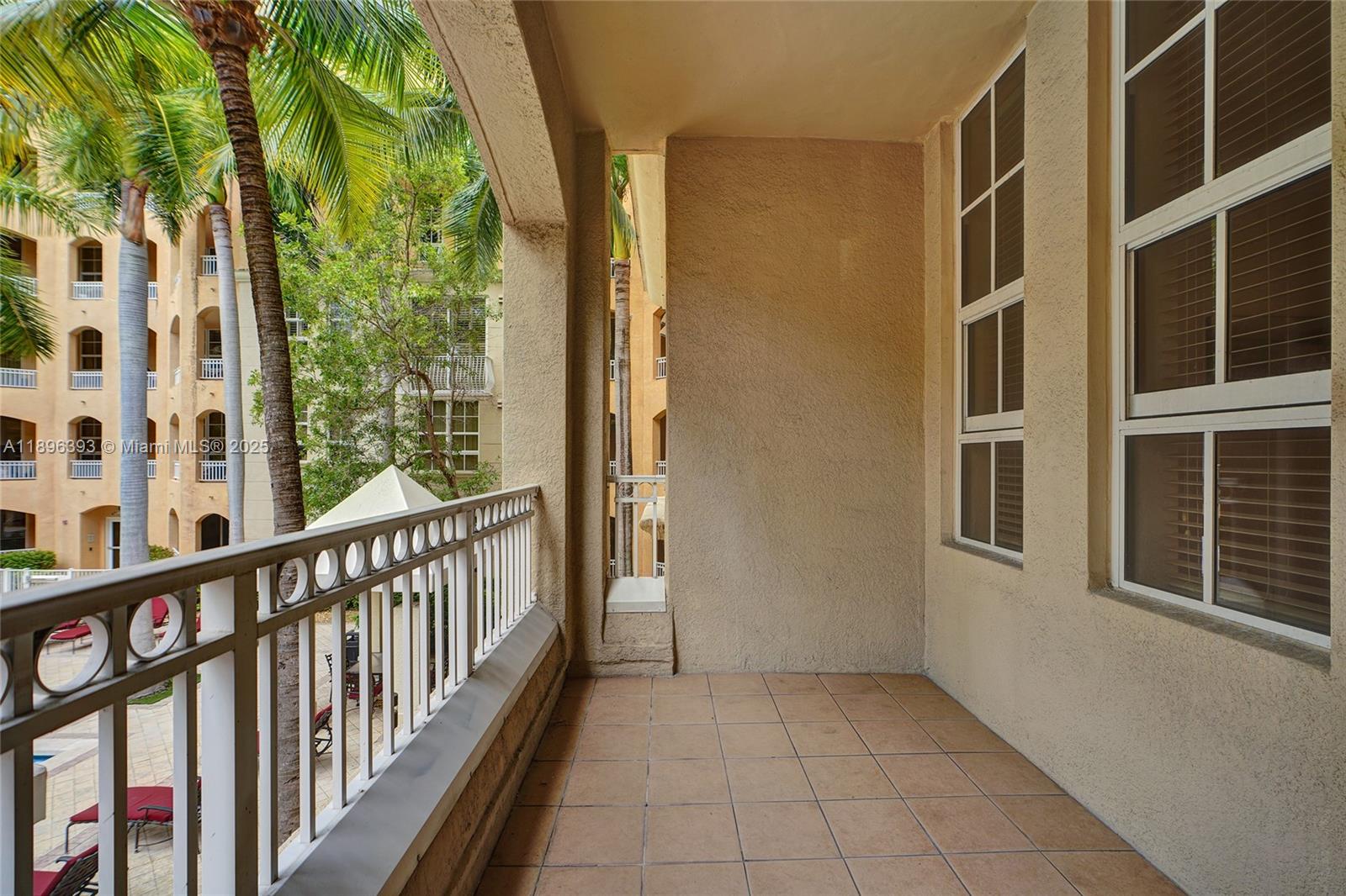 Photo of 3001 185th St  #220, Aventura, Florida, 33180 - 