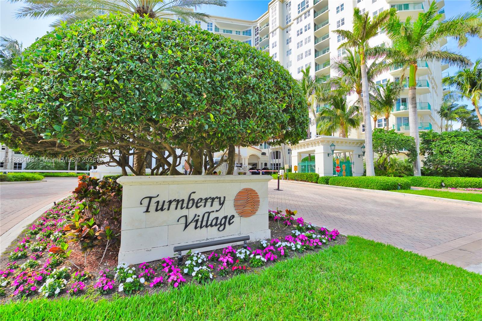 Photo of 20000 Country Club Dr  #501, Aventura, Florida, 33180 -