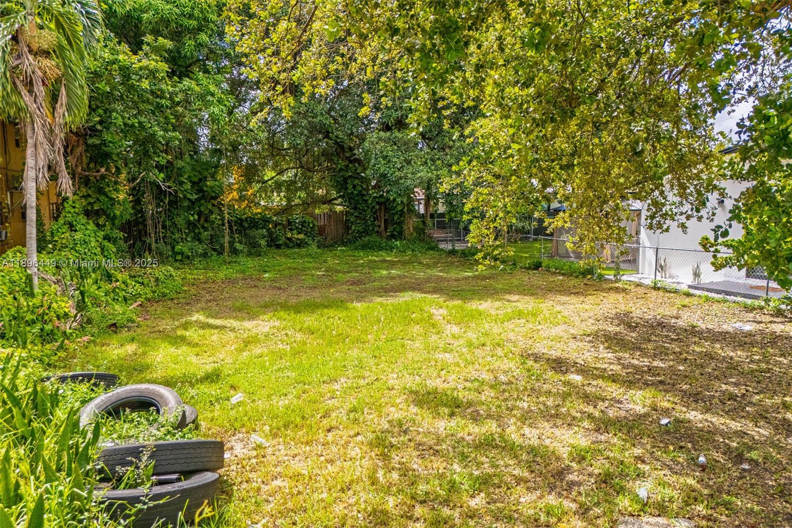 See details / sq. ft. $ 2025-10-16 0 Photo