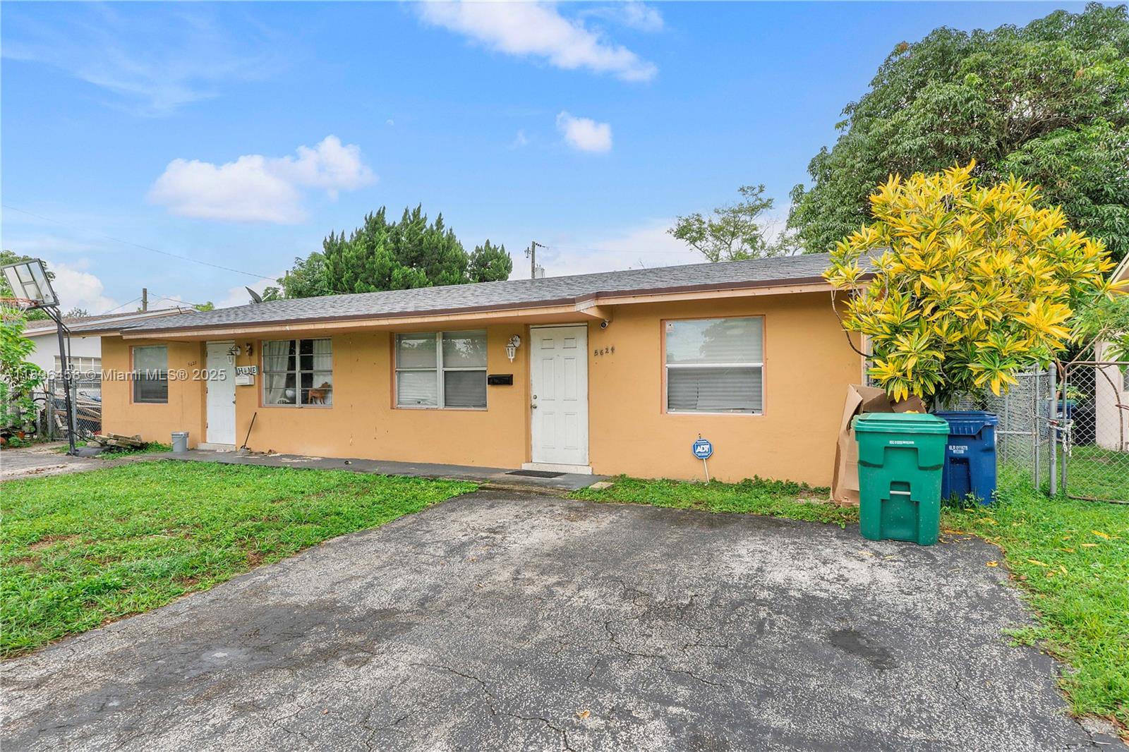 See details / 1851 sq. ft. $ 2025-10-15 0 Photo