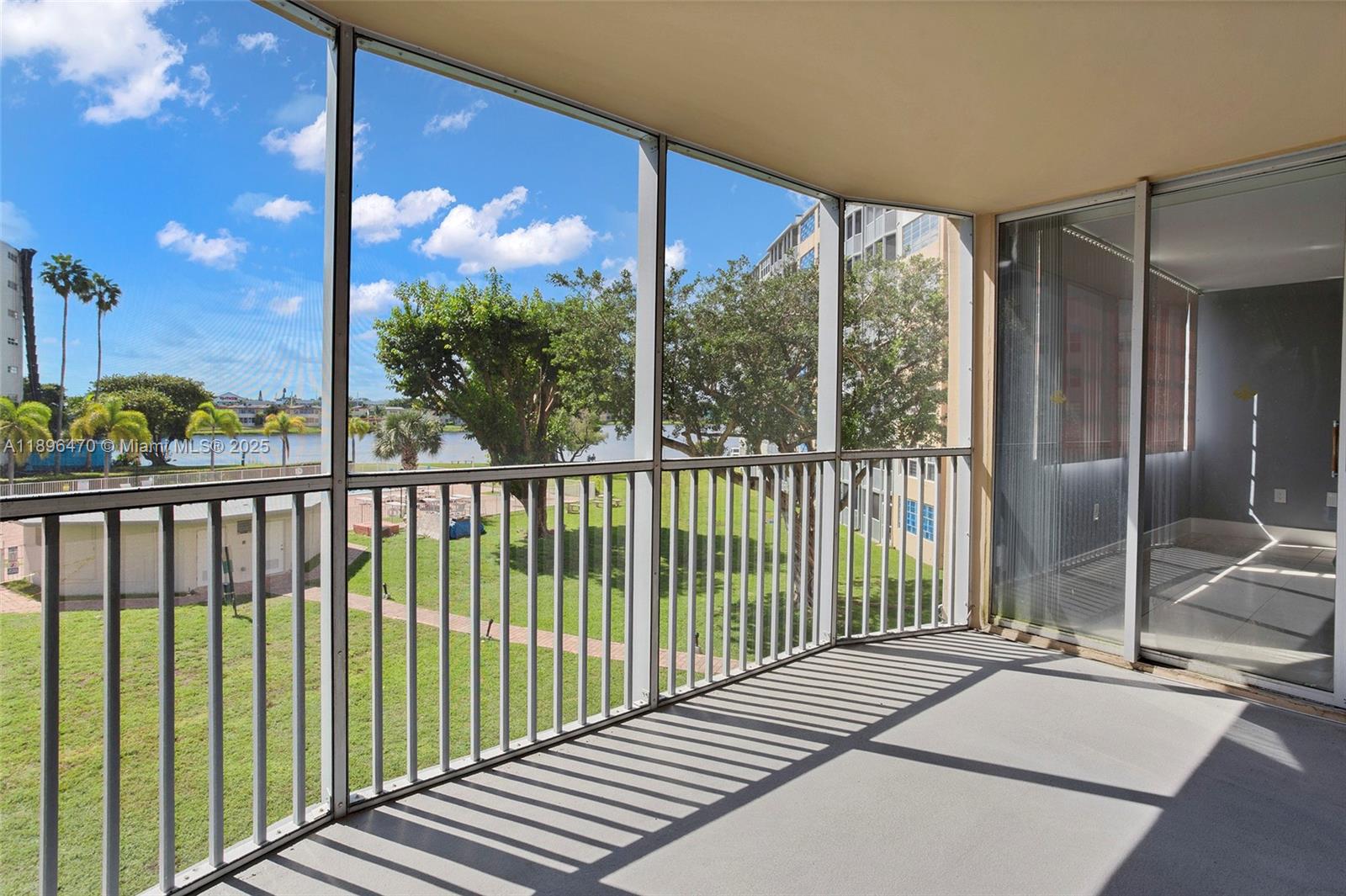 See details 309-2 2 / 2 1317 sq. ft. $ 2025-10-15 0 Photo
