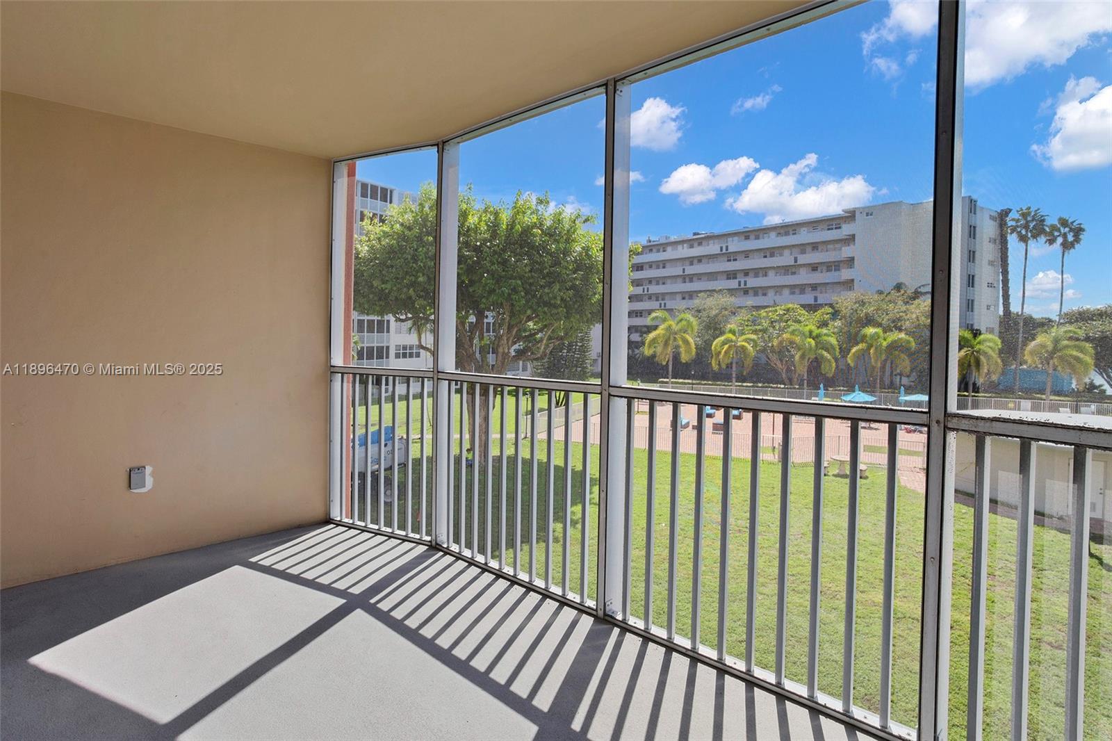 See details 309-2 2 / 2 1317 sq. ft. $ 2025-10-15 0 Photo